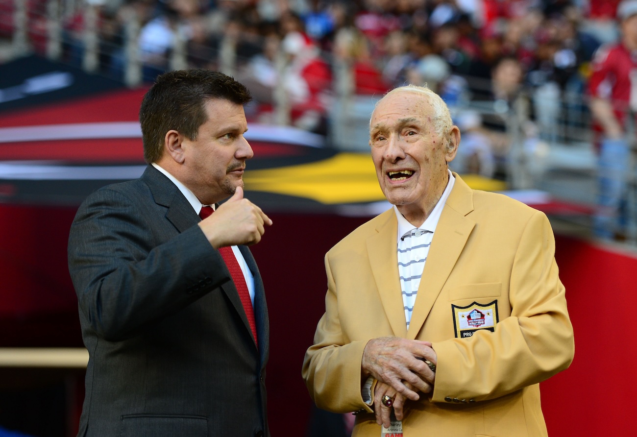 Charley Trippi stands on the sidelines before an Arizona Cardinals game in 2012.